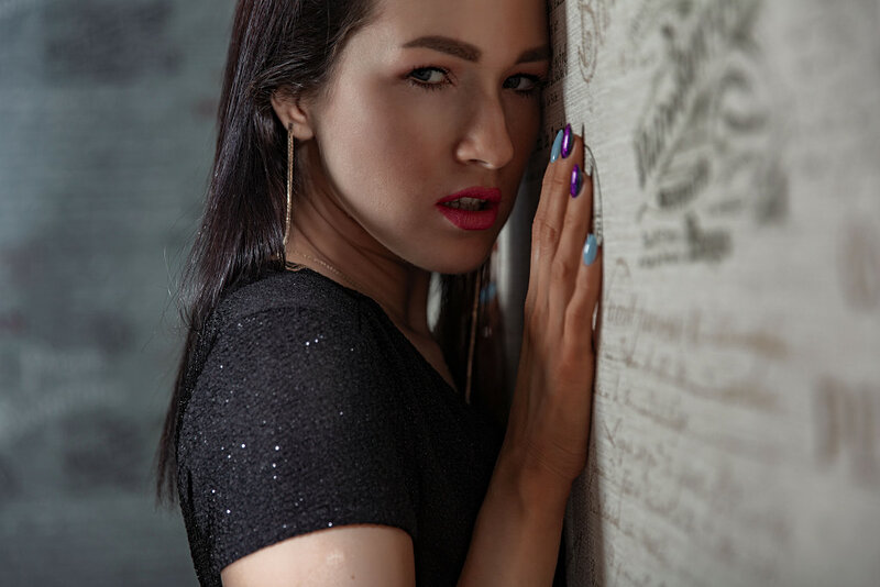 Нина, 29